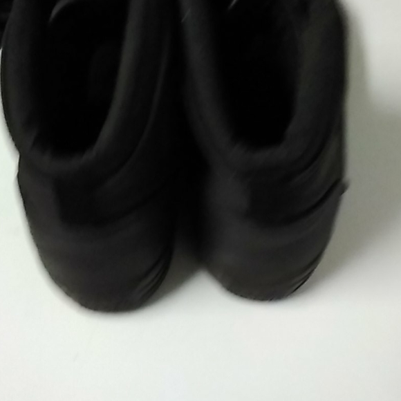 Converse - Picture 4 of 4